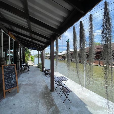 Reuan Vilawan Ratchaburi Luaran gambar