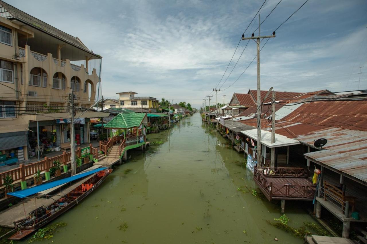 Reuan Vilawan Ratchaburi Luaran gambar