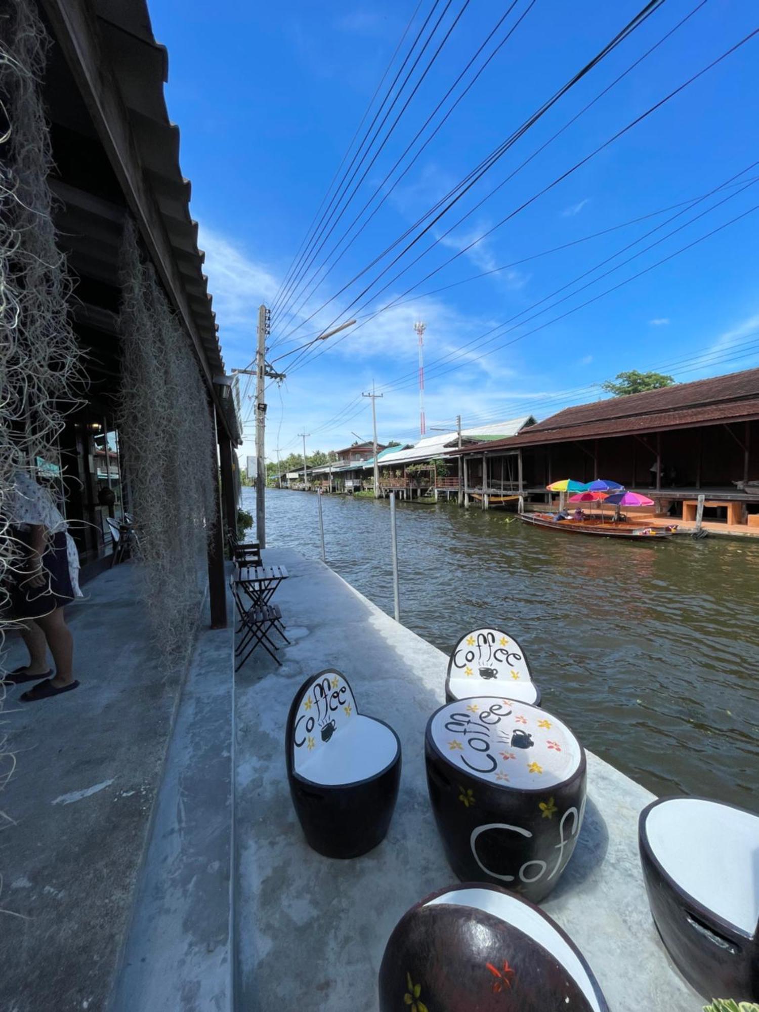 Reuan Vilawan Ratchaburi Luaran gambar