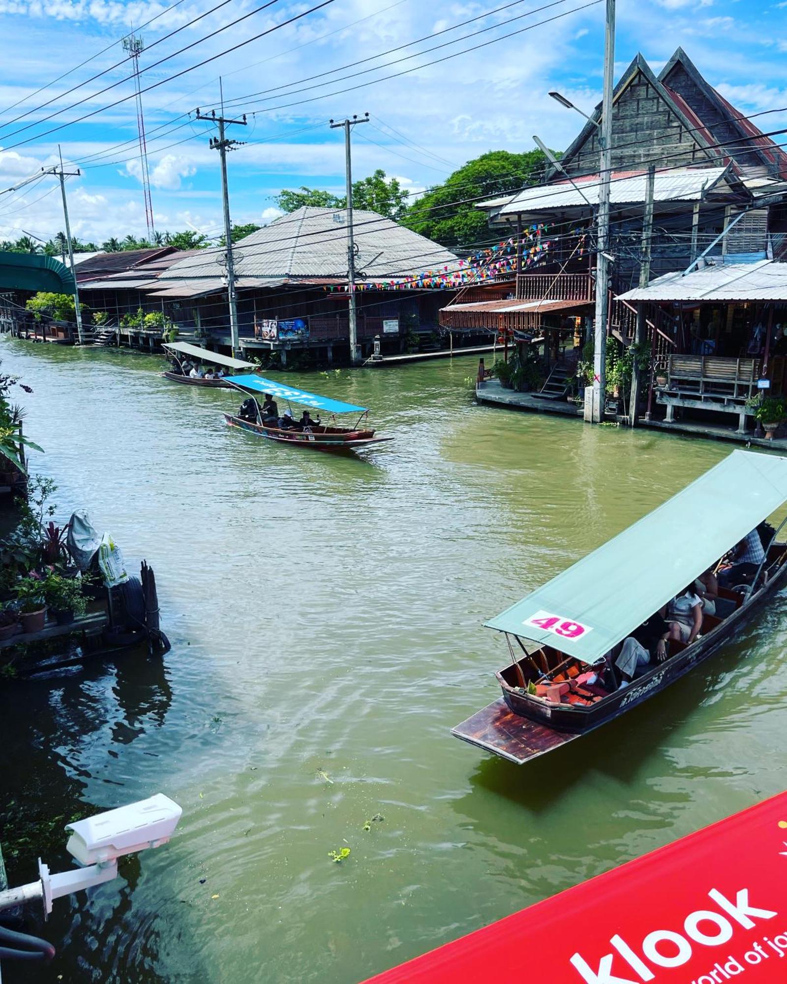 Reuan Vilawan Ratchaburi Luaran gambar